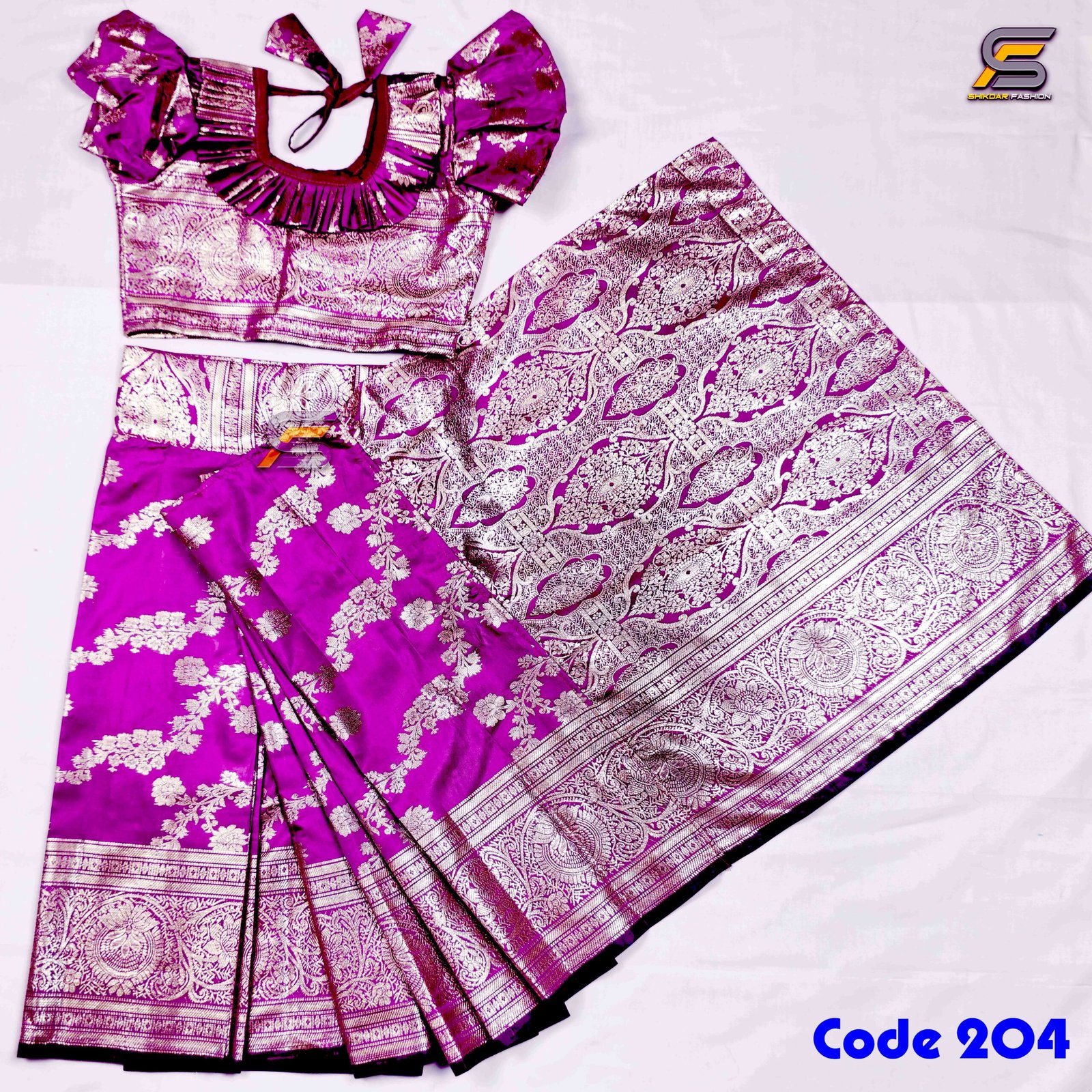 বাচ্চাদের বধূয়া বেনারসি কাতান রেডি শাড়ি।